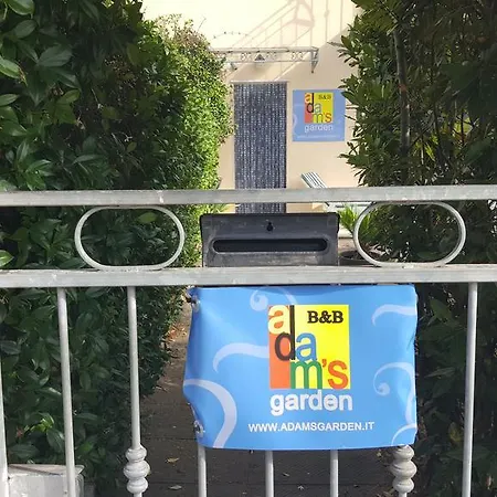 Panzió Adam's Garden